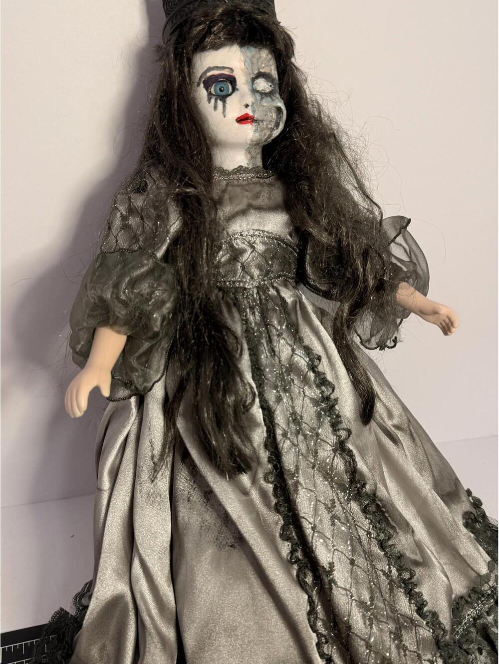 Meet Hel  - OOAK Creepy Doll 16" Hand Painted Horror Haunting Art - Norse - Picture 6 of 8